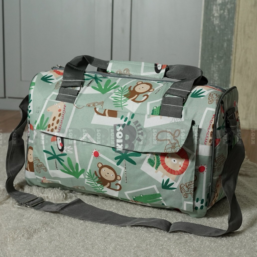 PRELOVED Barang bayi tempat tidur(bekas) dan tas bayi (like new baru dipakai sekali waktu lahiran)