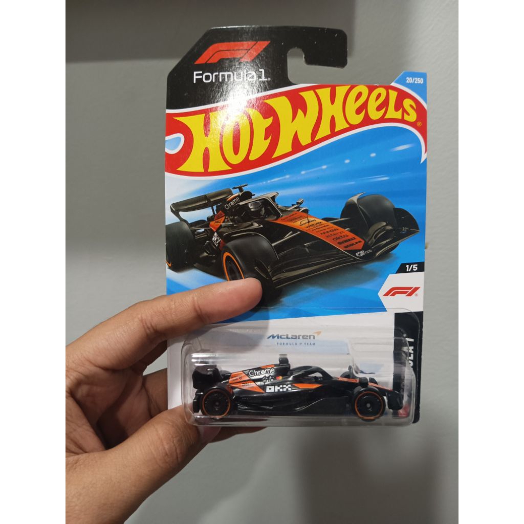 Hotwheels Basic f1 McLaren Orange