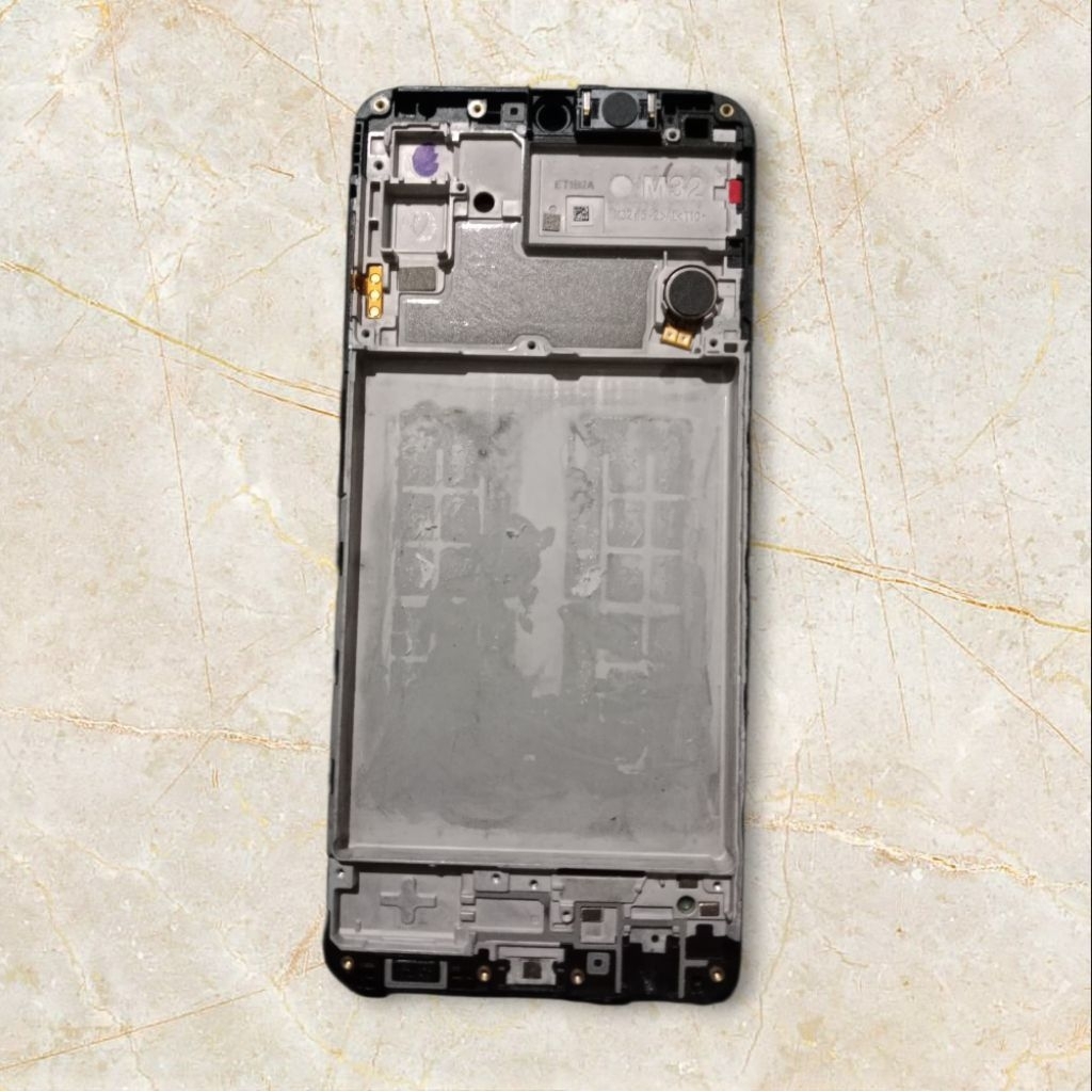 frame tatakan tulangan lcd samsung m32 original