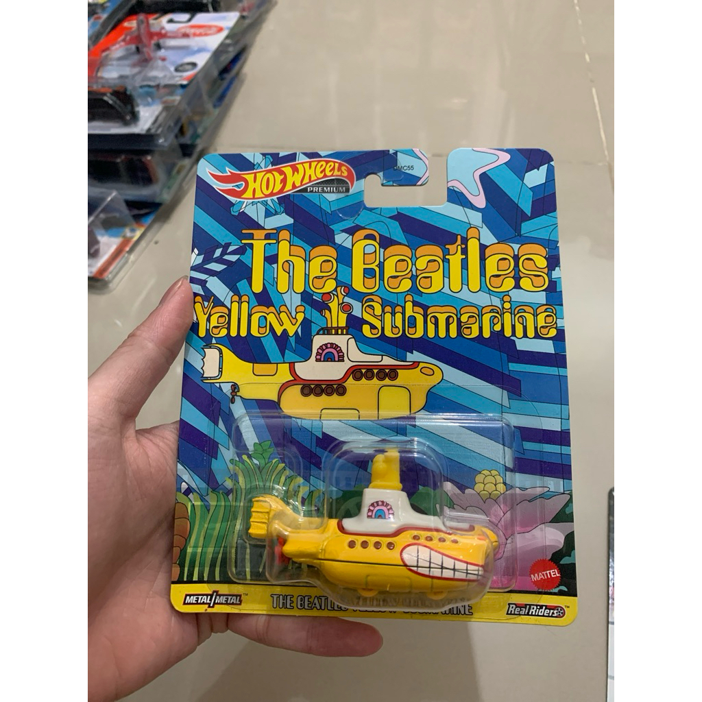 Hotwheels The Beatles Yellow Submarine Premium