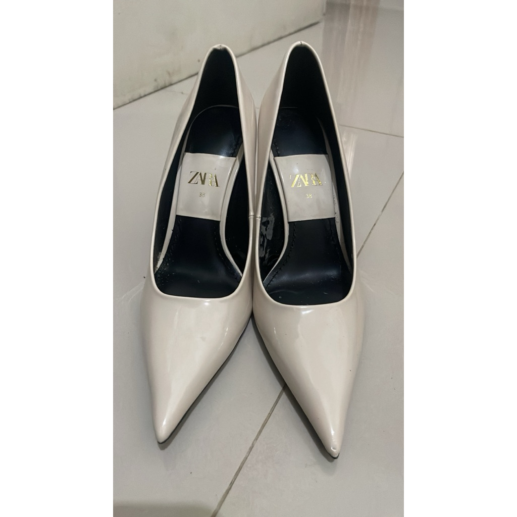 preloved sepatu zara wanita