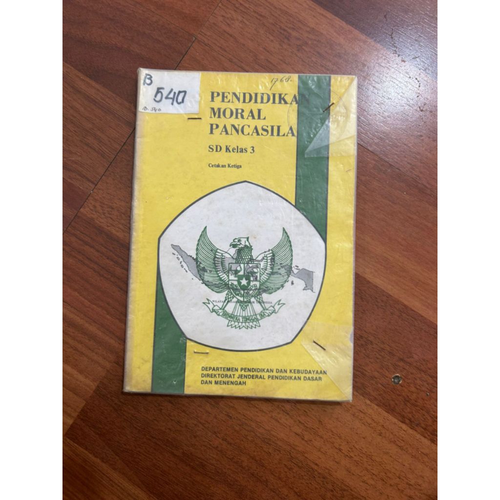 buku PENDIDIKAN MORAL PANCASILA Cetakan Ketiga tahun 1985
