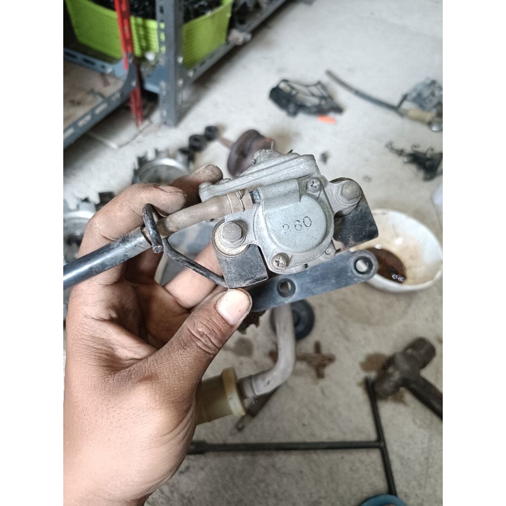 Emisi megapro primus ori copotan