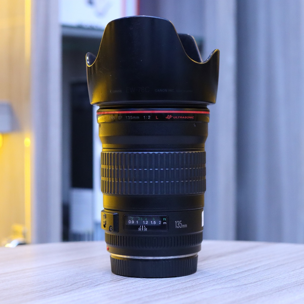 LENSA CANON 135MM F2 LENSA CANON BOKEH CANON