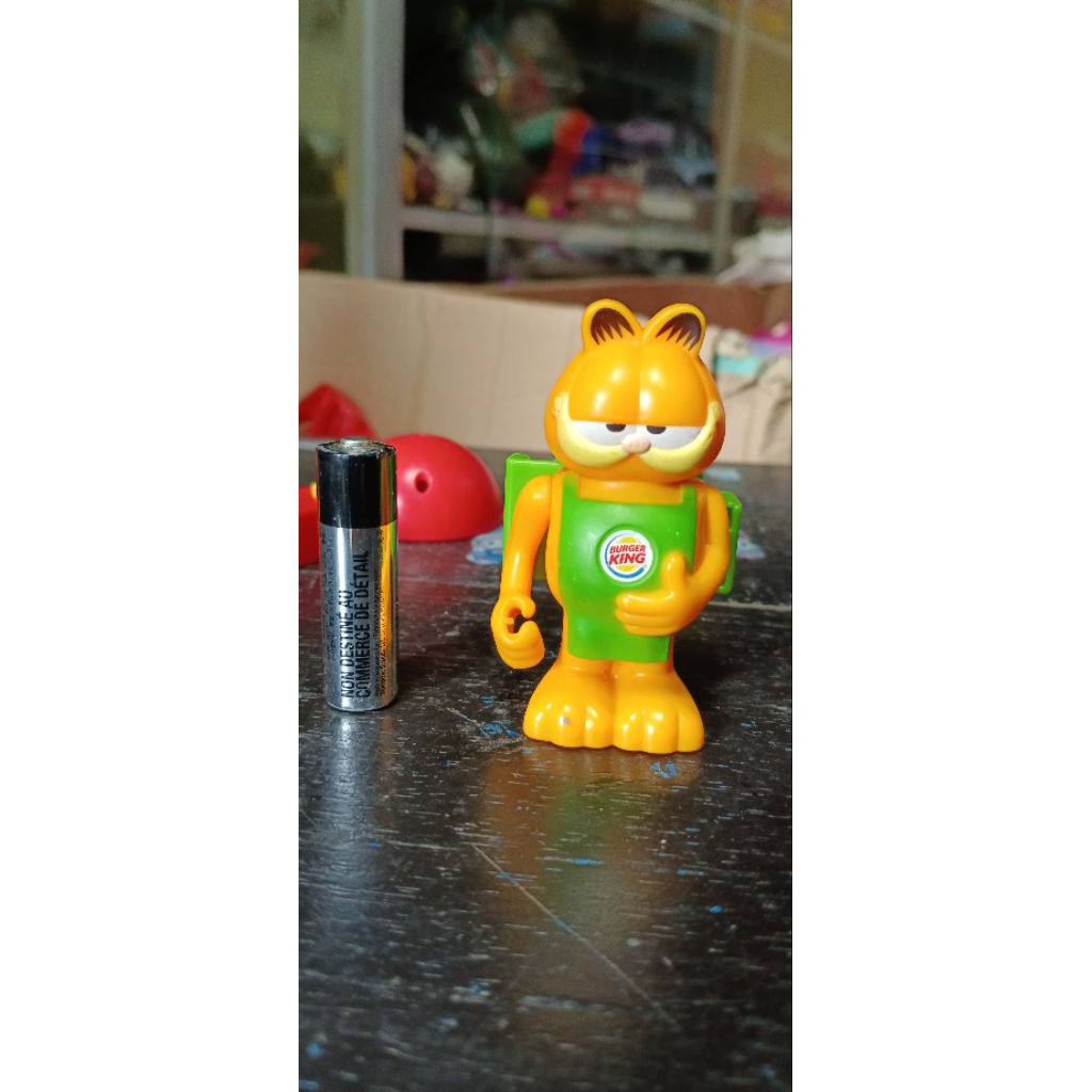 happy meal Garfield preloved