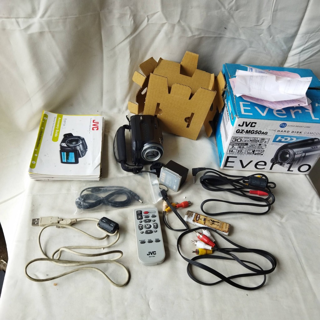 Pajangan Vintage Handycam JVC Everio GZ-MG50AG HDD Camcorder