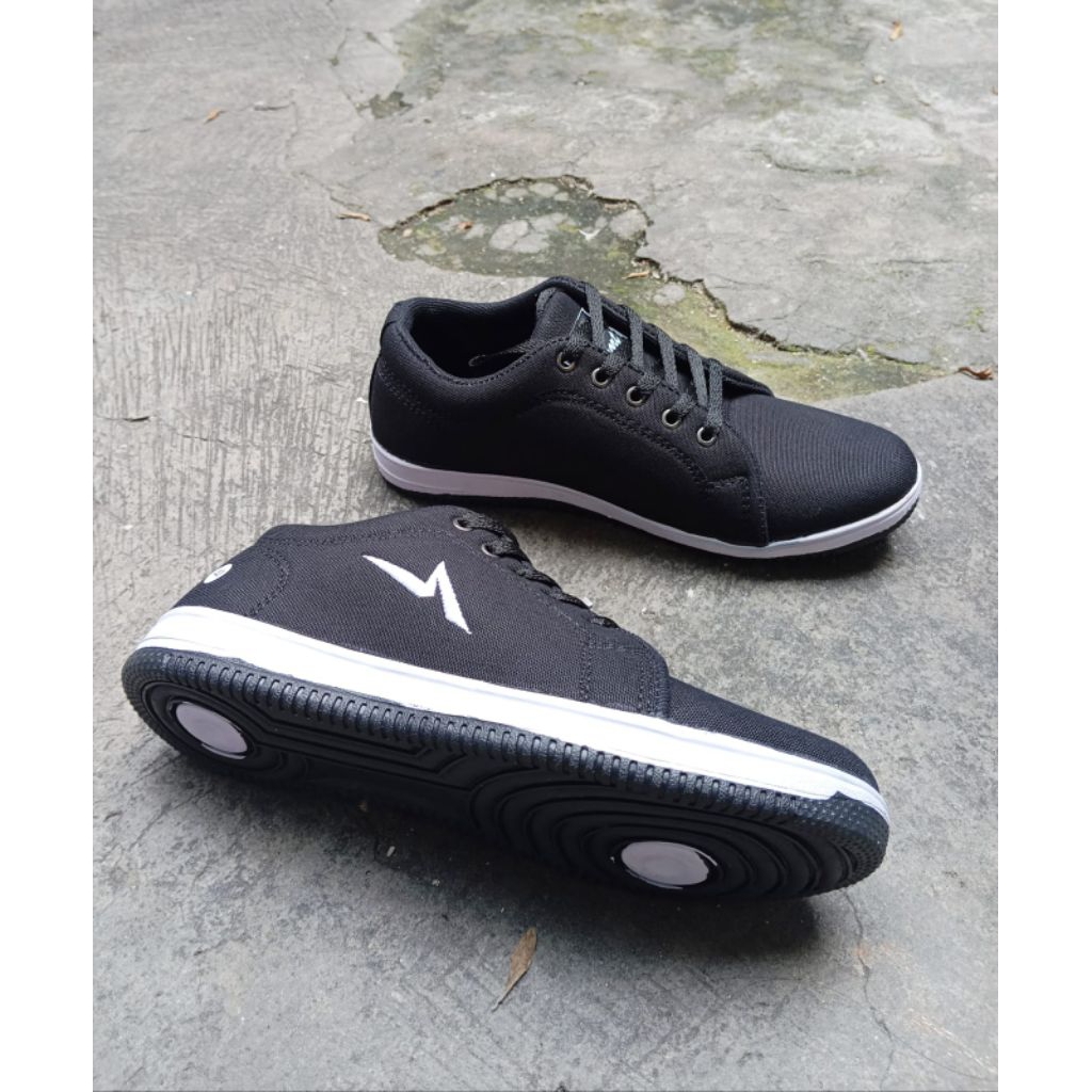 sepatu sneaker pria wanita sepatu sport sepatu hitam sepatu murah