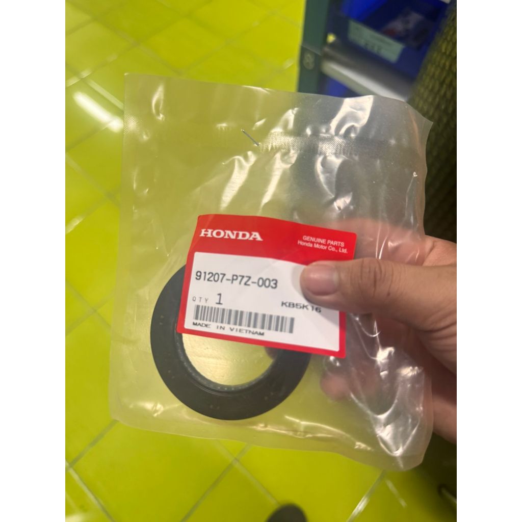 91207P7Z003 OIL SEAL 44X68X8