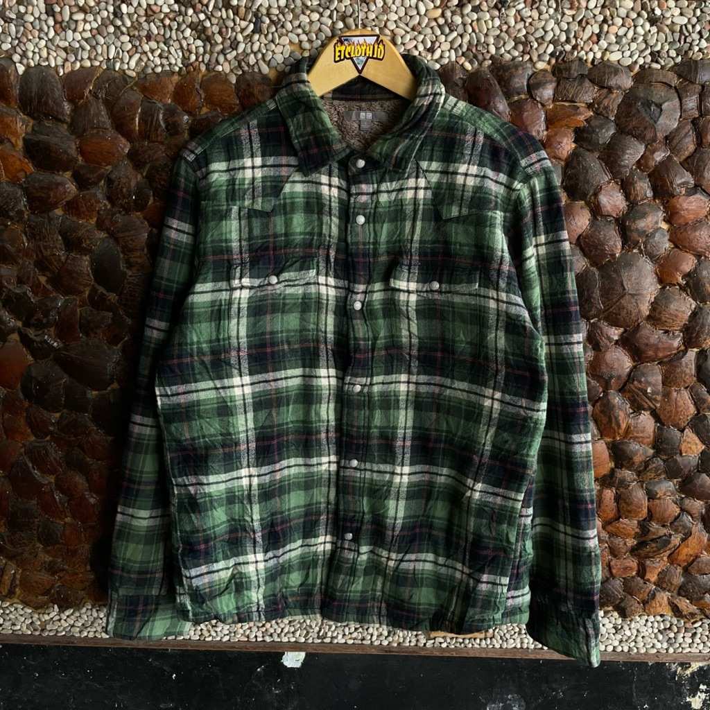 Kemeja Flanel Sherpa Uniqlo