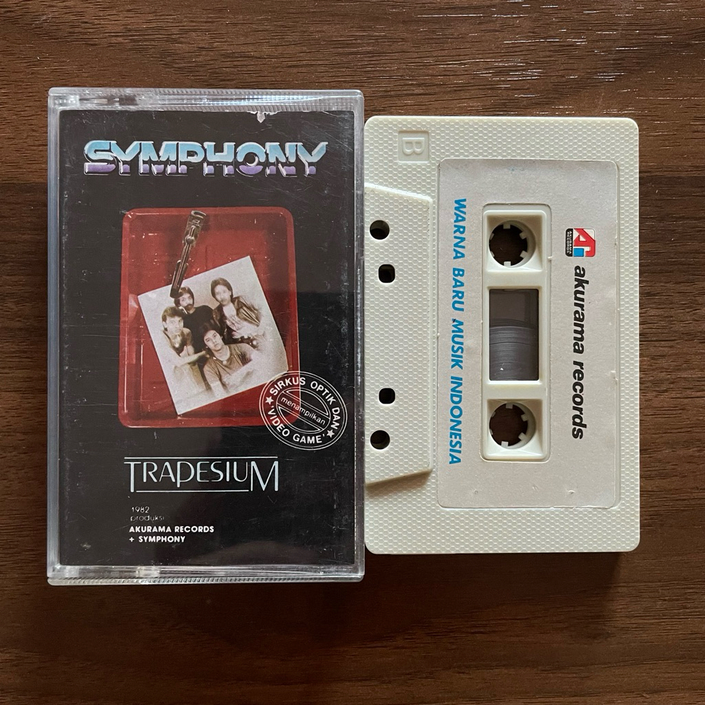 Kaset pita - Symphony - Trapesium
