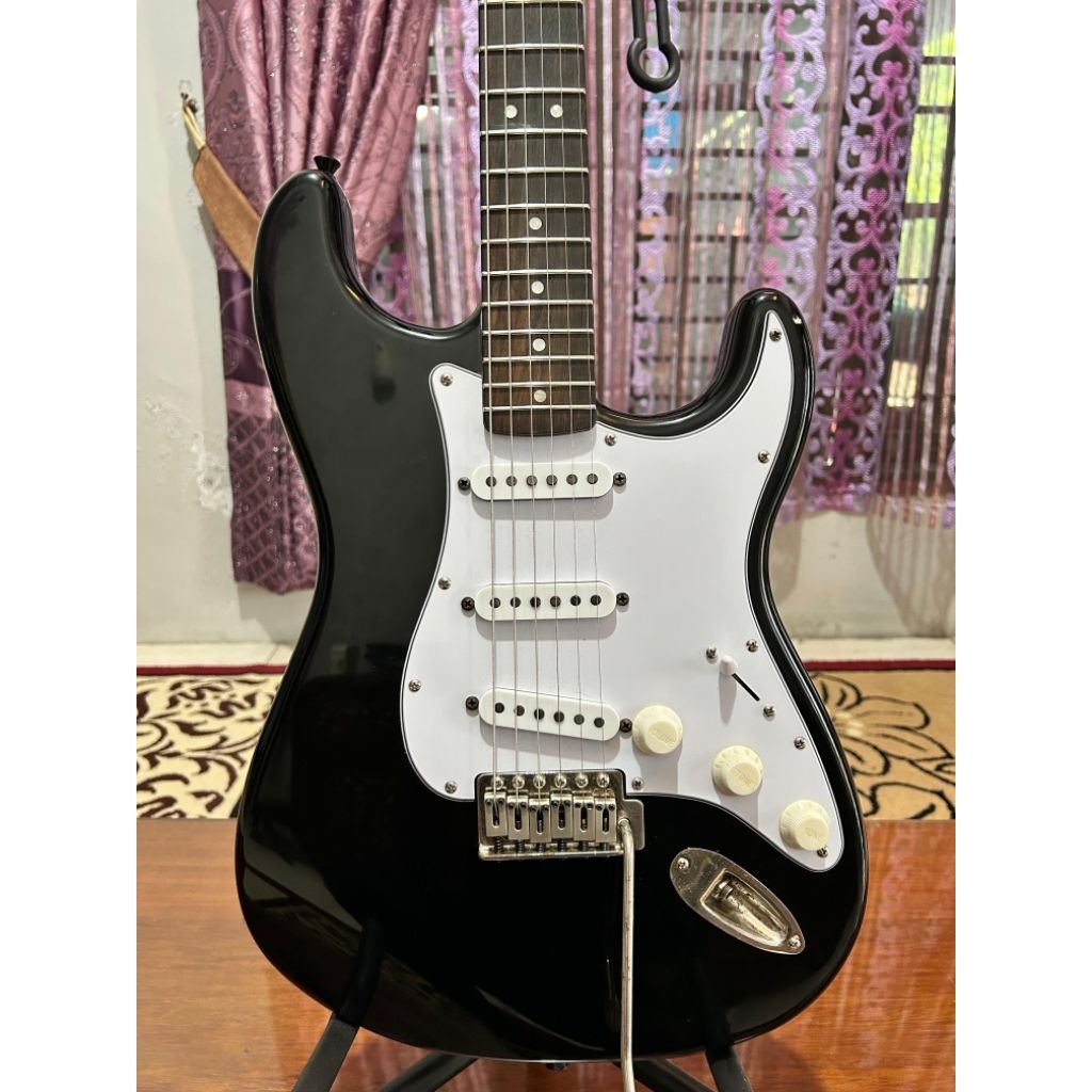 squier classic vibe 70s tahun 2019