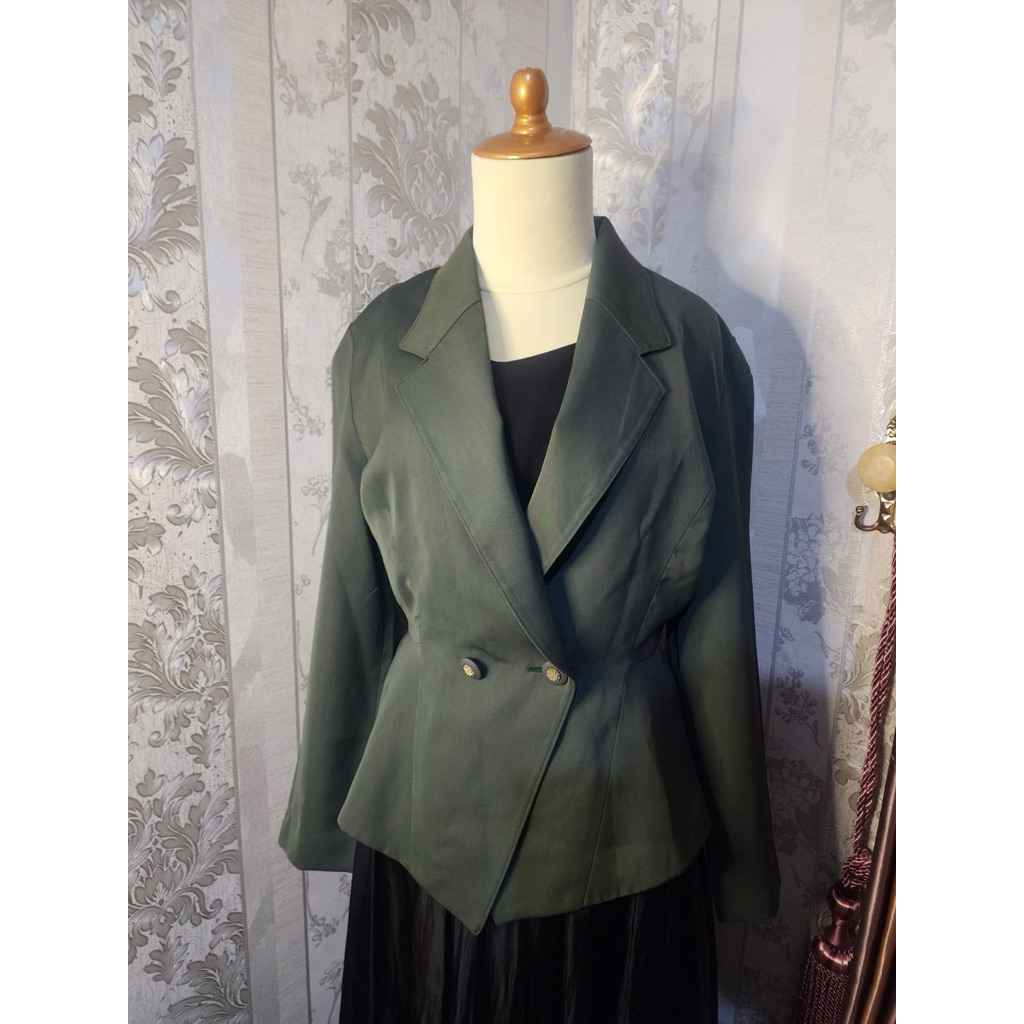 Blazer Crop Hijau Army Peplum