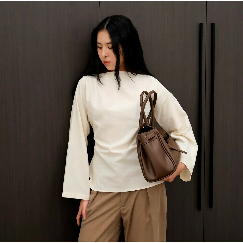 URON- Still Longsleeved Top | Blouse Wanita Casual