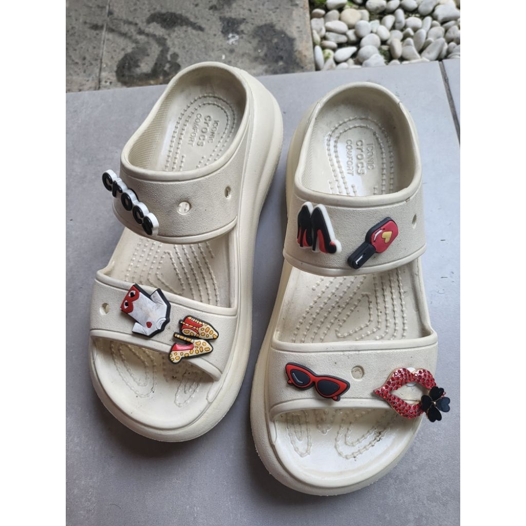 Sandal Crocs wanita preloved