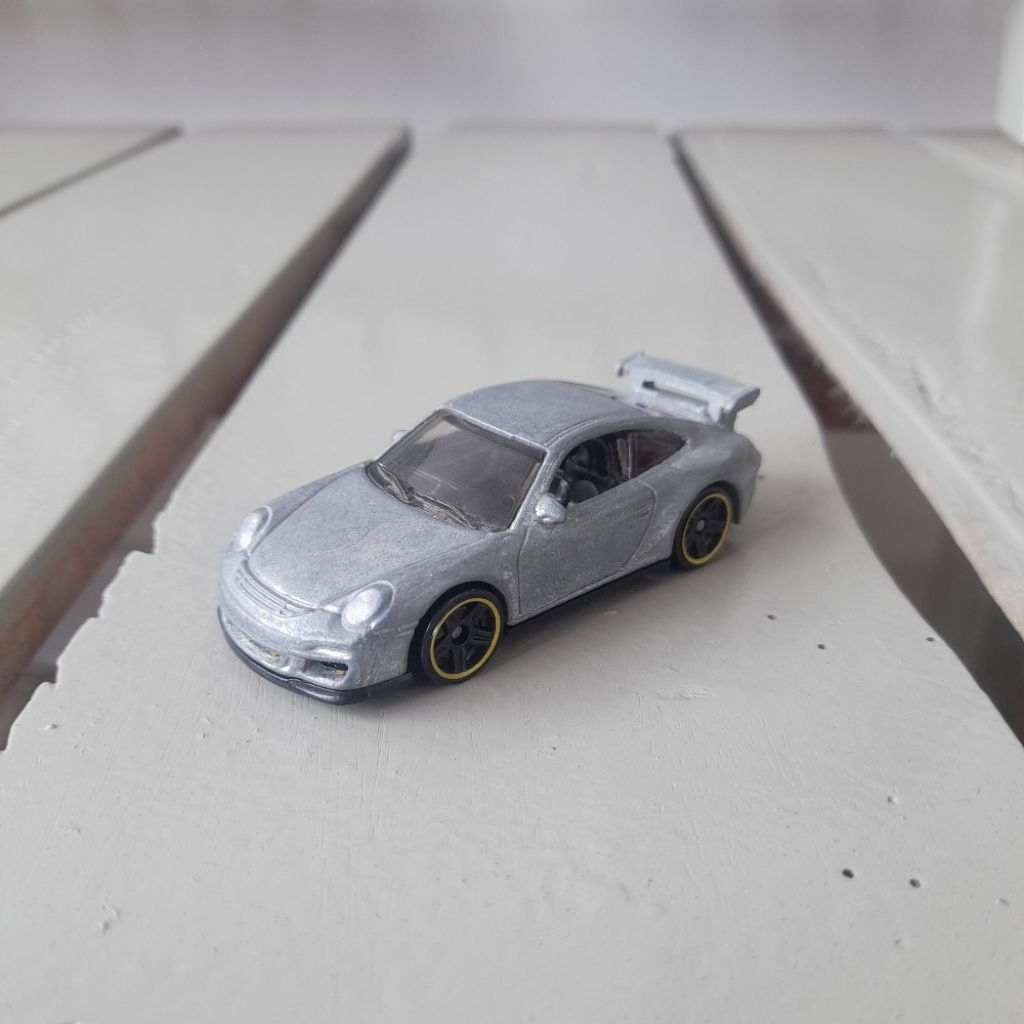 Hotwheels 2011 Porsche 911 GT3 RS