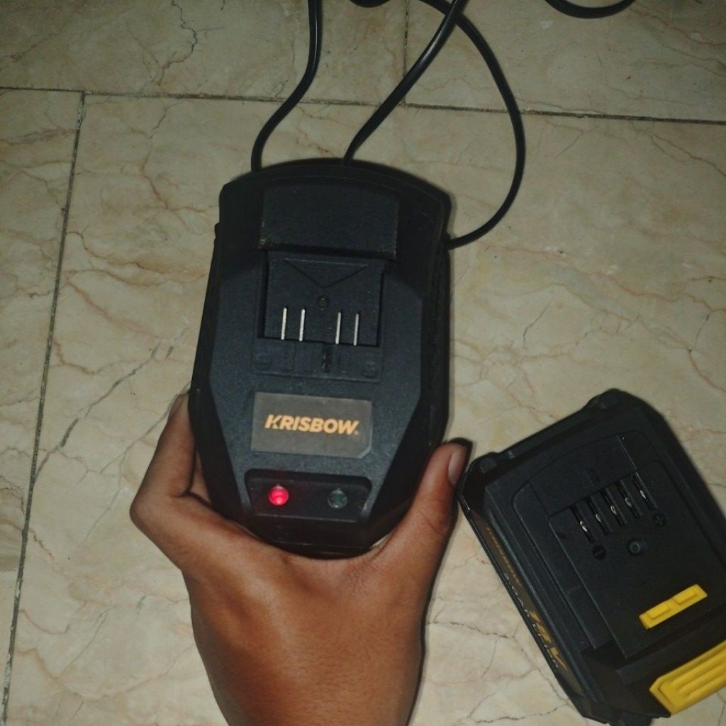 charger batre Krisbow Original (Nego)