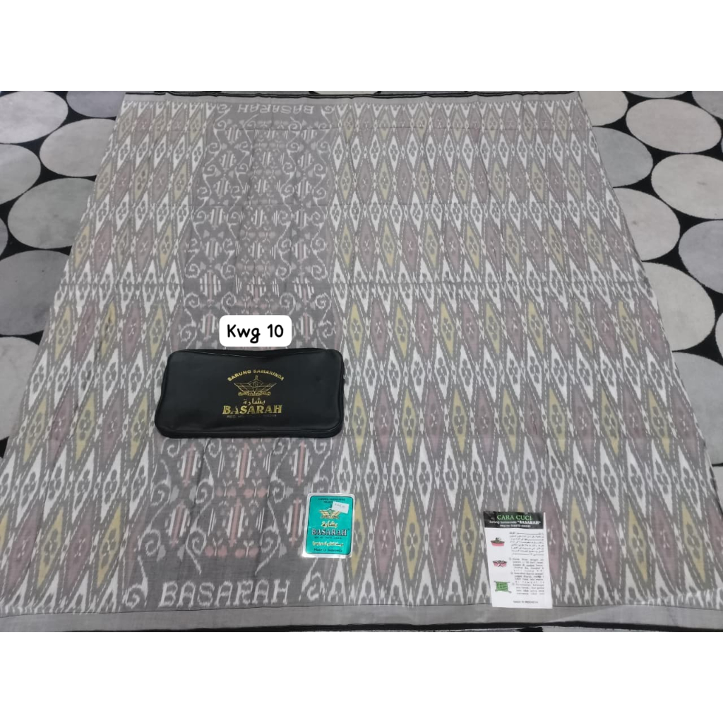 Sarung BASARAH Kawung Sarung Pria Dewasa Motif Tradisional Elegan Nyaman untuk Ibadah dan Sehari-har