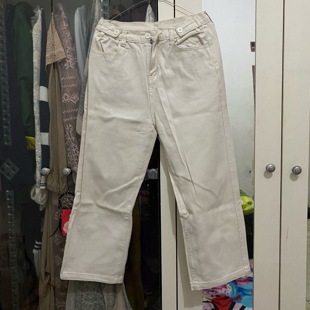 [Preloved] Jeans Broken White