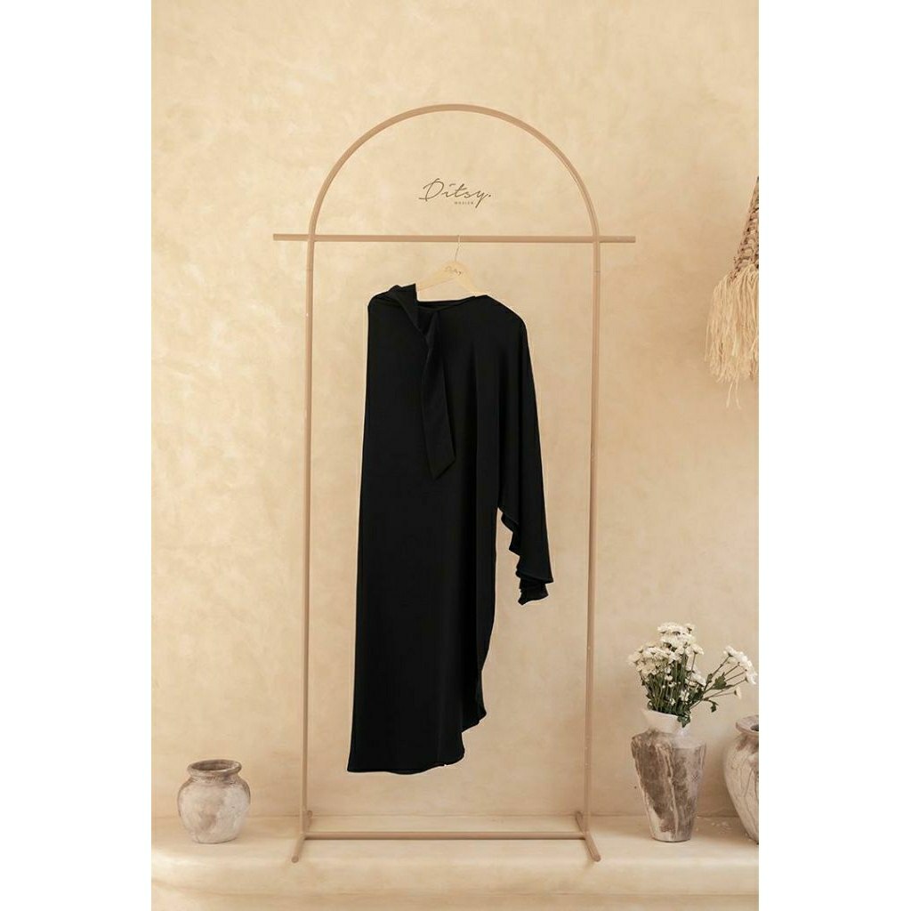 DITSY MOSLEM SHANEEYA MAIRA JETBLACK