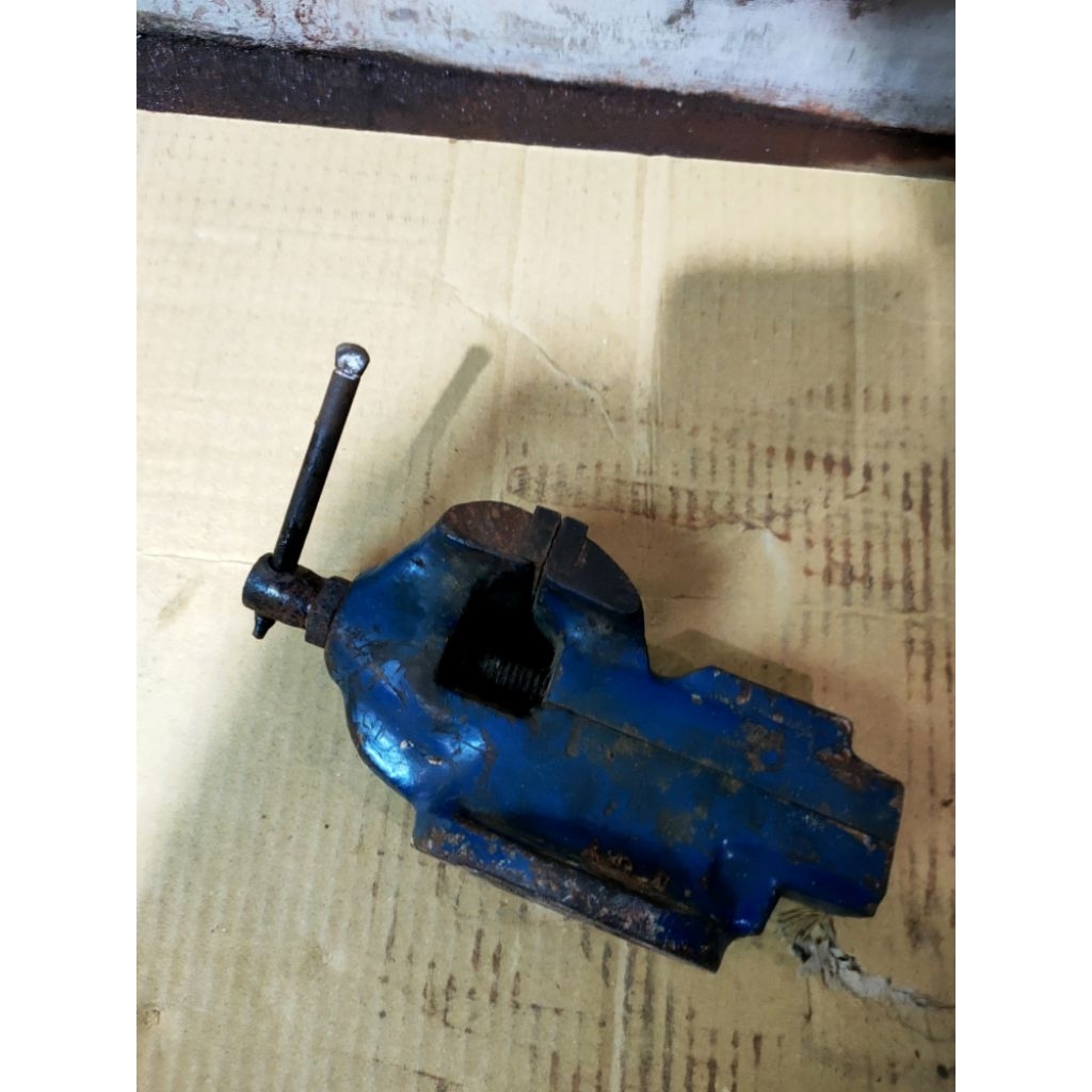 ragum .catok 2.5inc antik