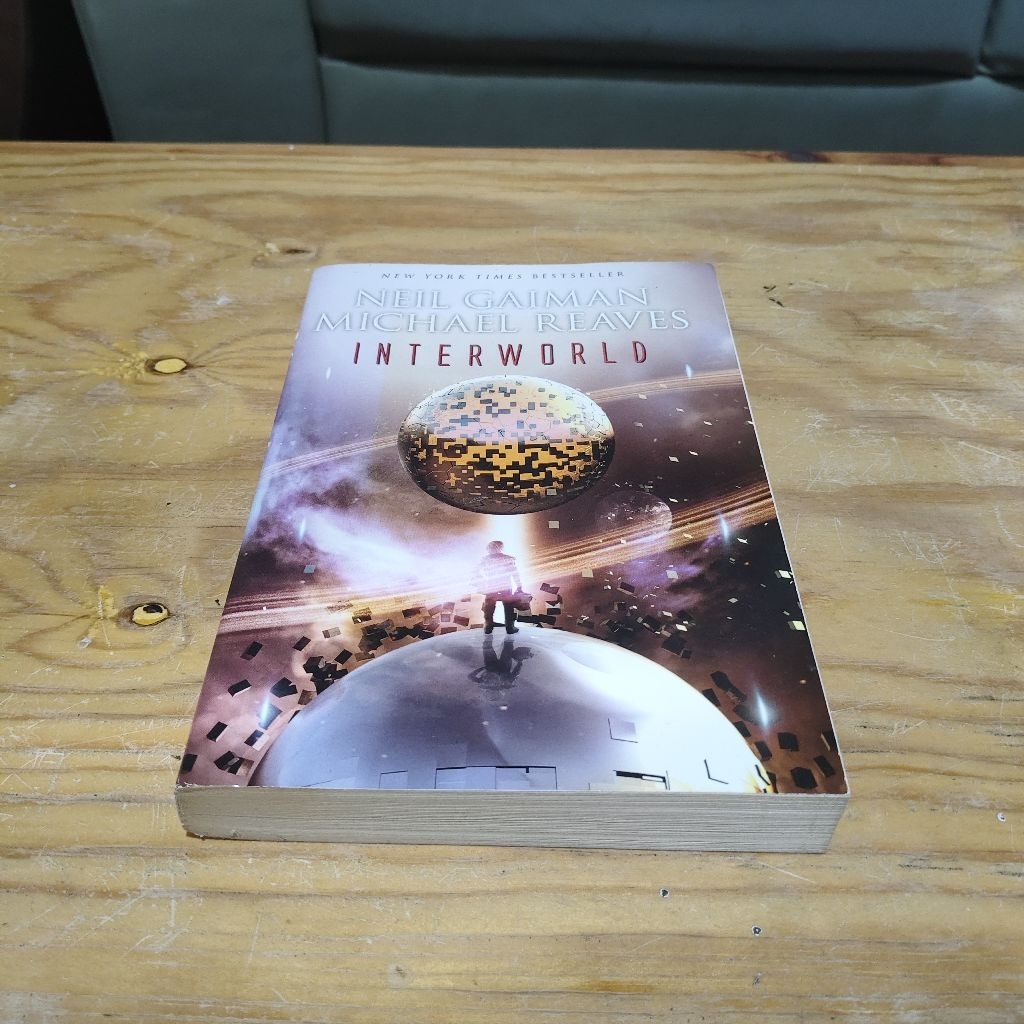 Novel Interworld