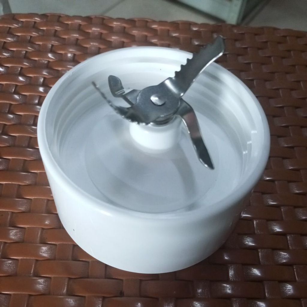 Base Cup Mounting Blender Maspion 4 Mata Pisau