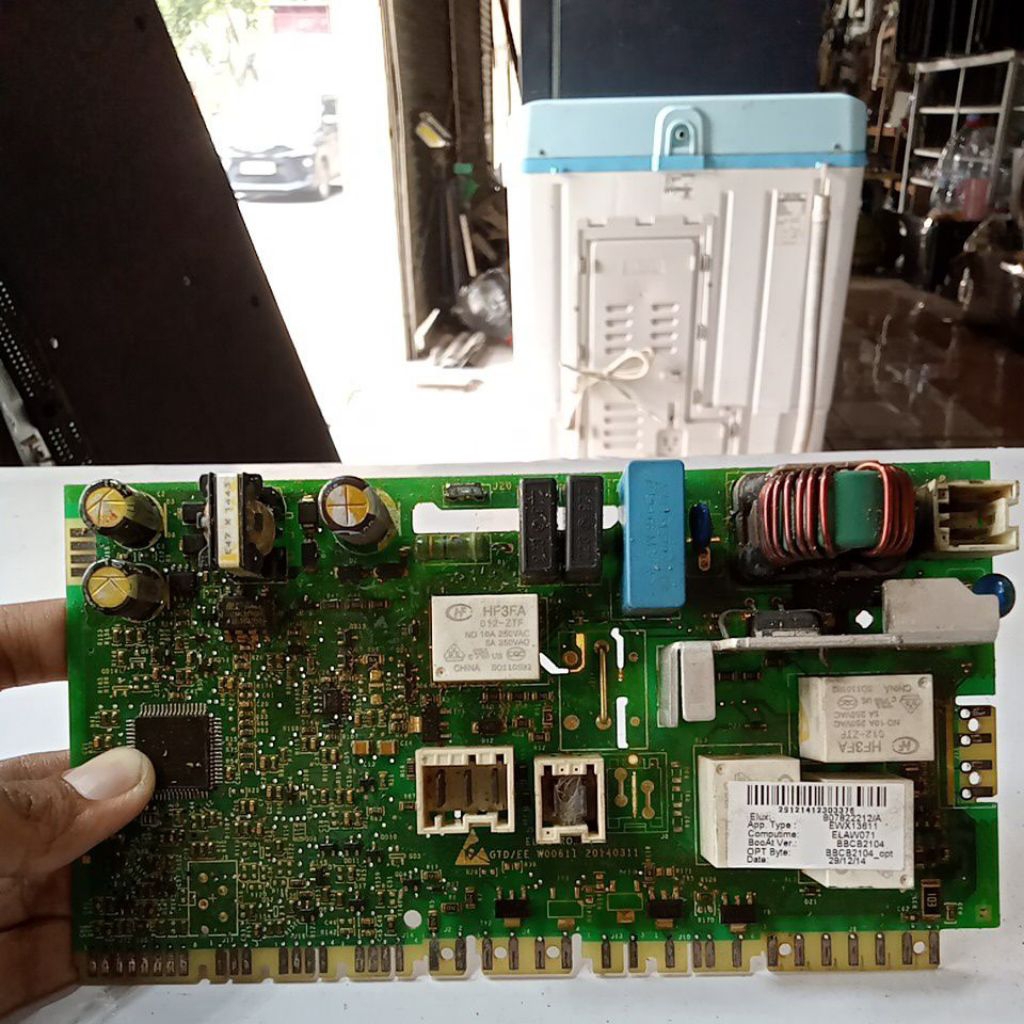 modul mesin cuci Electrolux