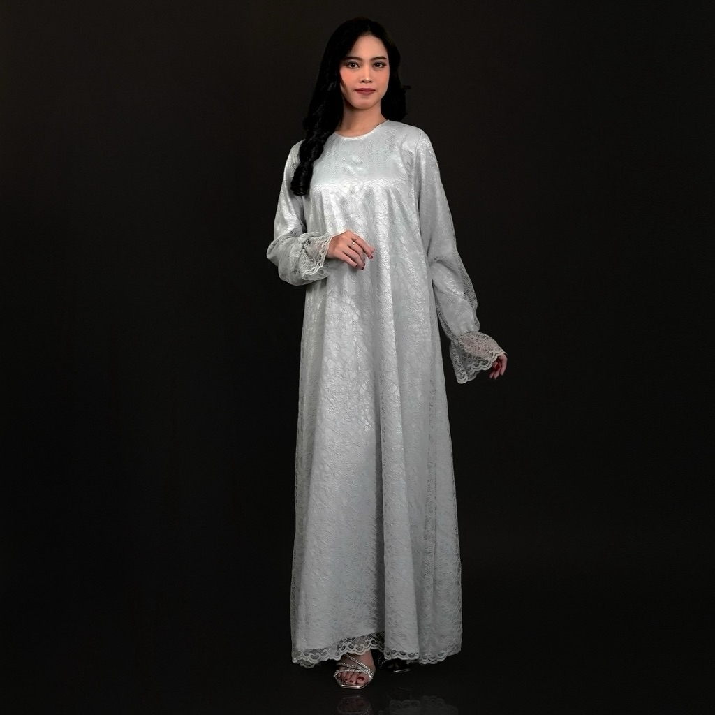 KATAQILA GAMIS INNER PREMIUM BROKAT CHANTILLY “CLARA” ABU SILVER