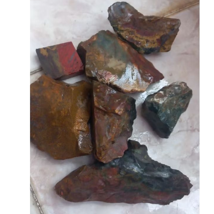 Rough/ Bahan Batu Pancawarna