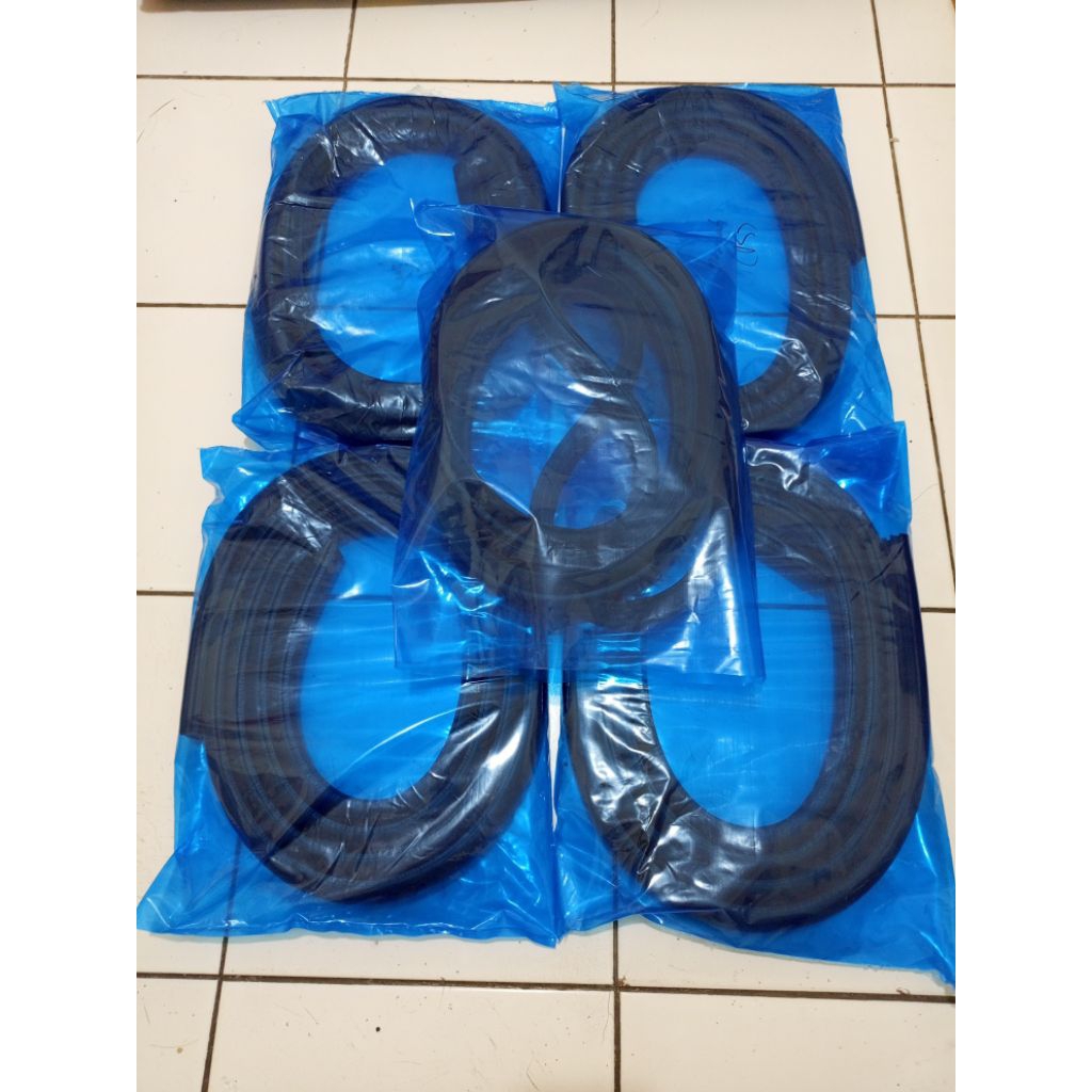 KARET BALON PEREDAM PINTU HONDA MOBILIO ORIGINAL