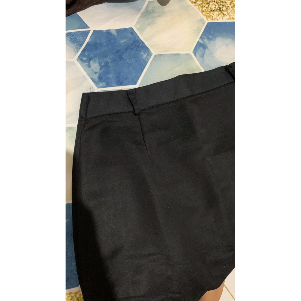 rok mini kerja hitam