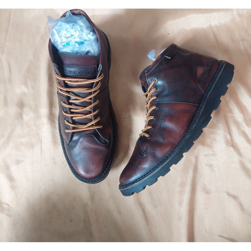 Boots Burburberr Church Monkey