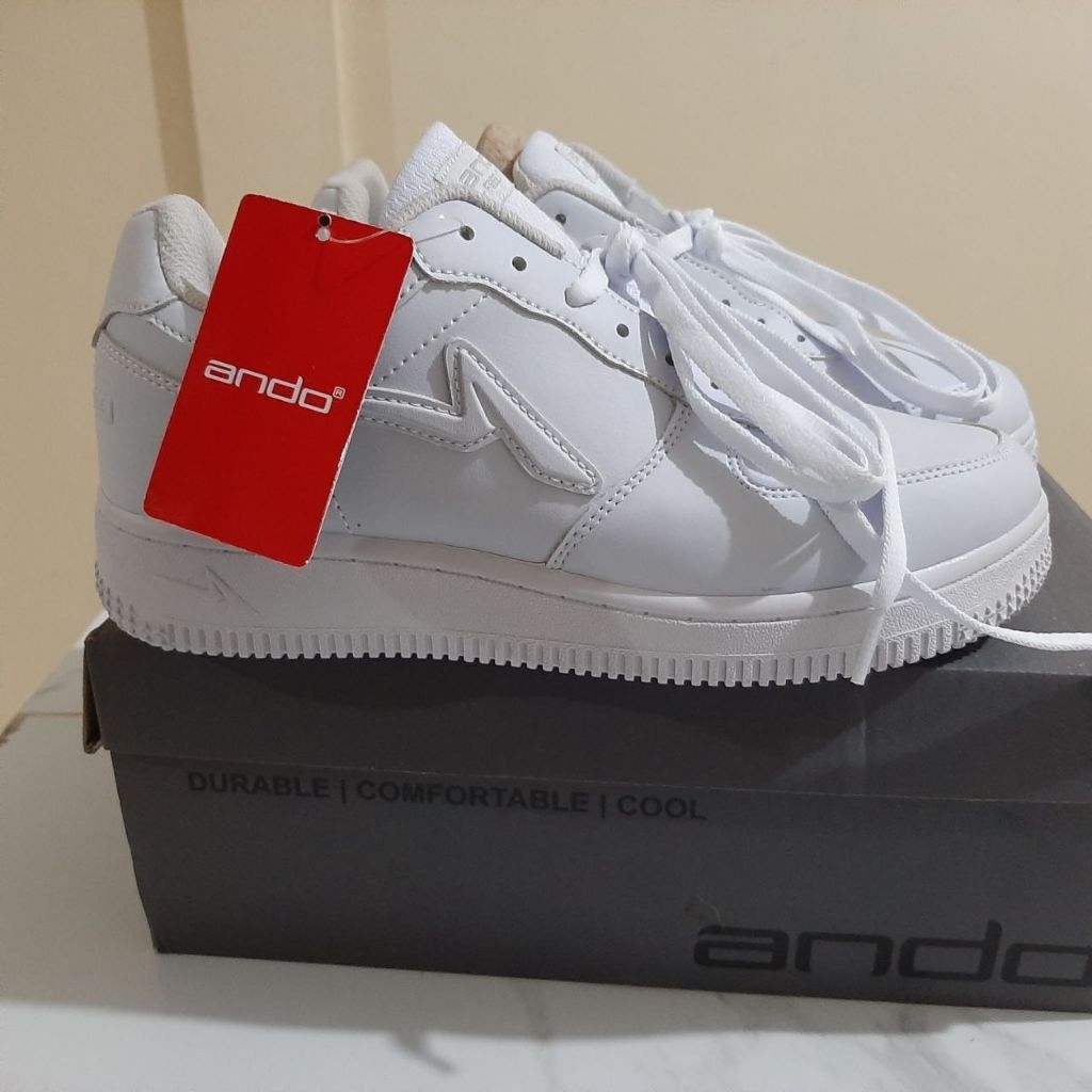 sepatu ando sneakers putih ando