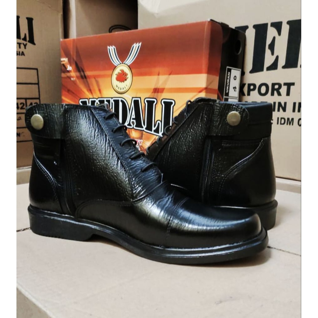Sepatu Kulit Medali SJ 136 KY Sepatu Pria Sepatu PDH Booth