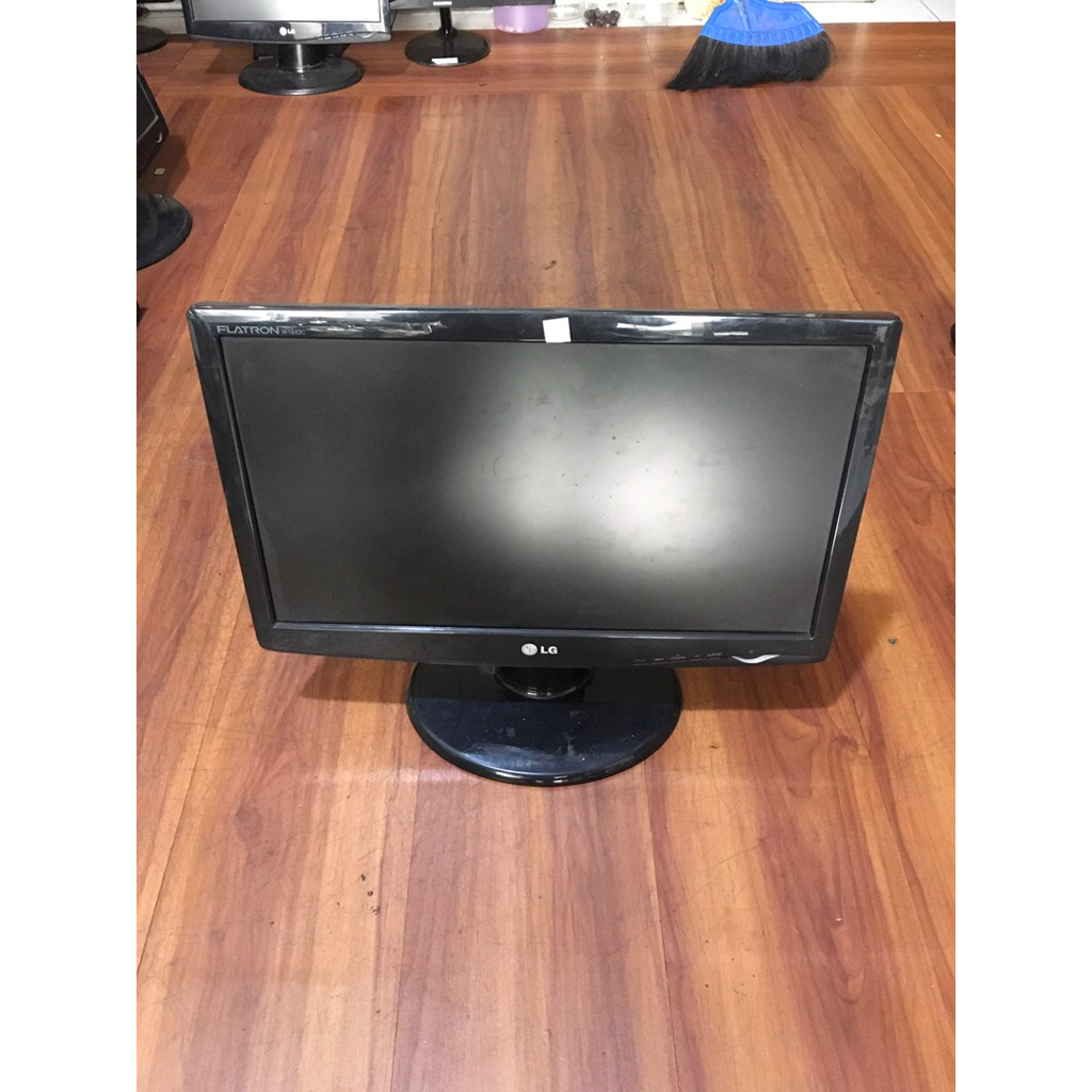 Monitor LG bekas 19inc