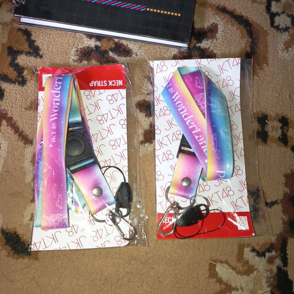 neckstrap lanyard wonderland jkt48
