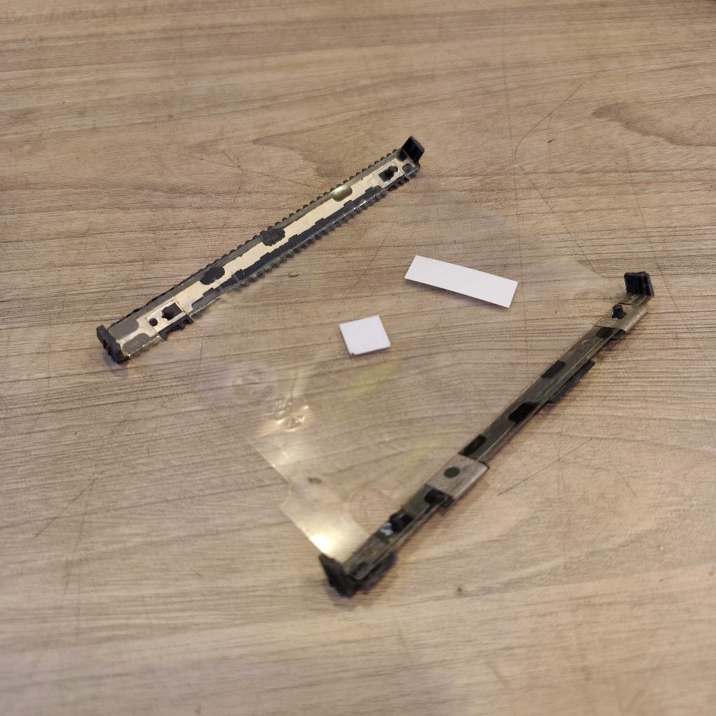 Bracket HDD HP 14-CM0006AU kondisi second masih bagus