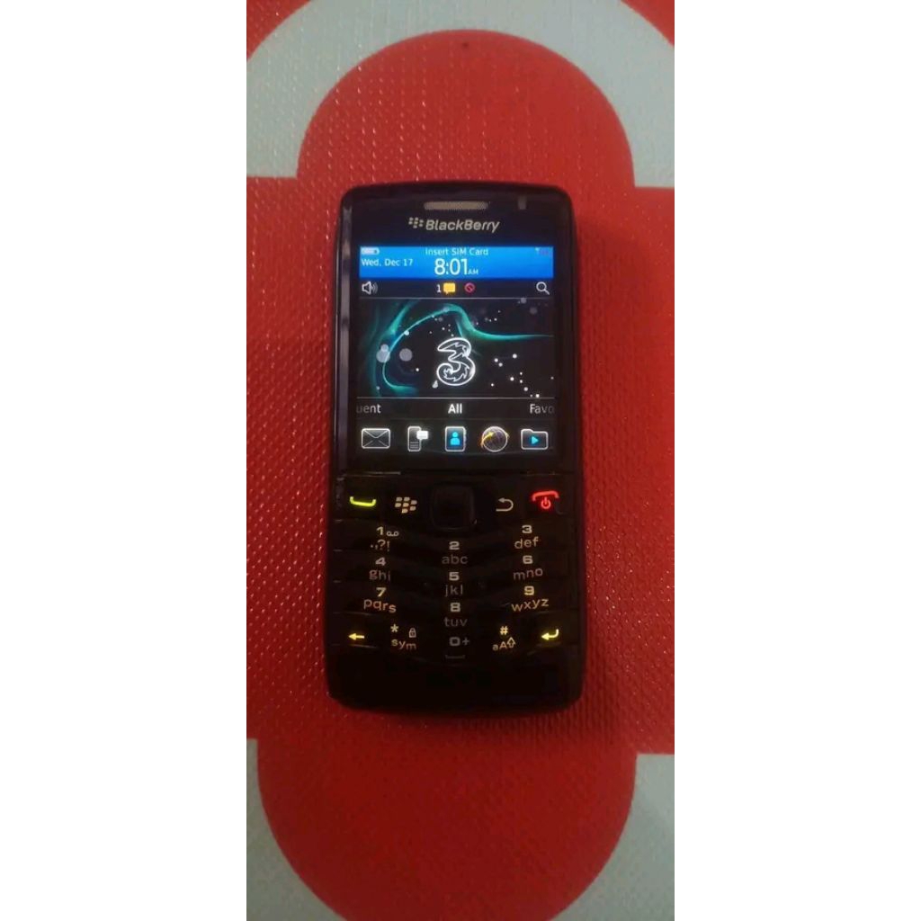 blackberry pearl warna hitam