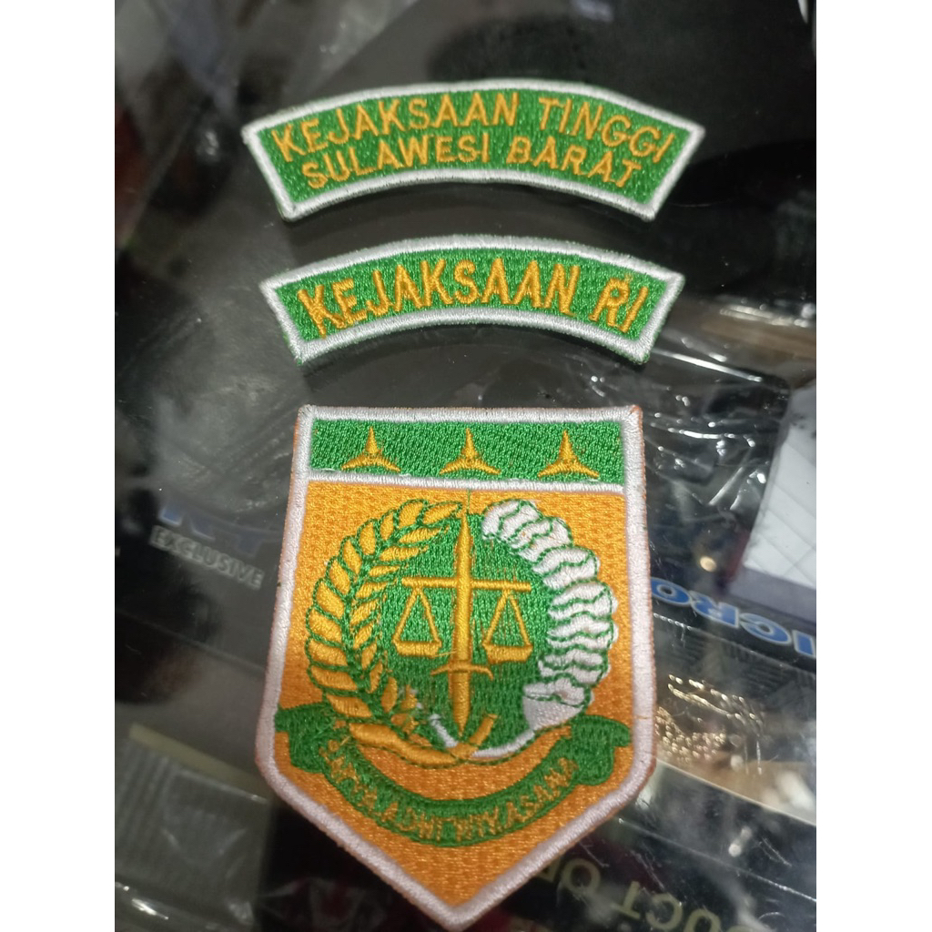 Bordiran kejaksaan satu set tidak timbul