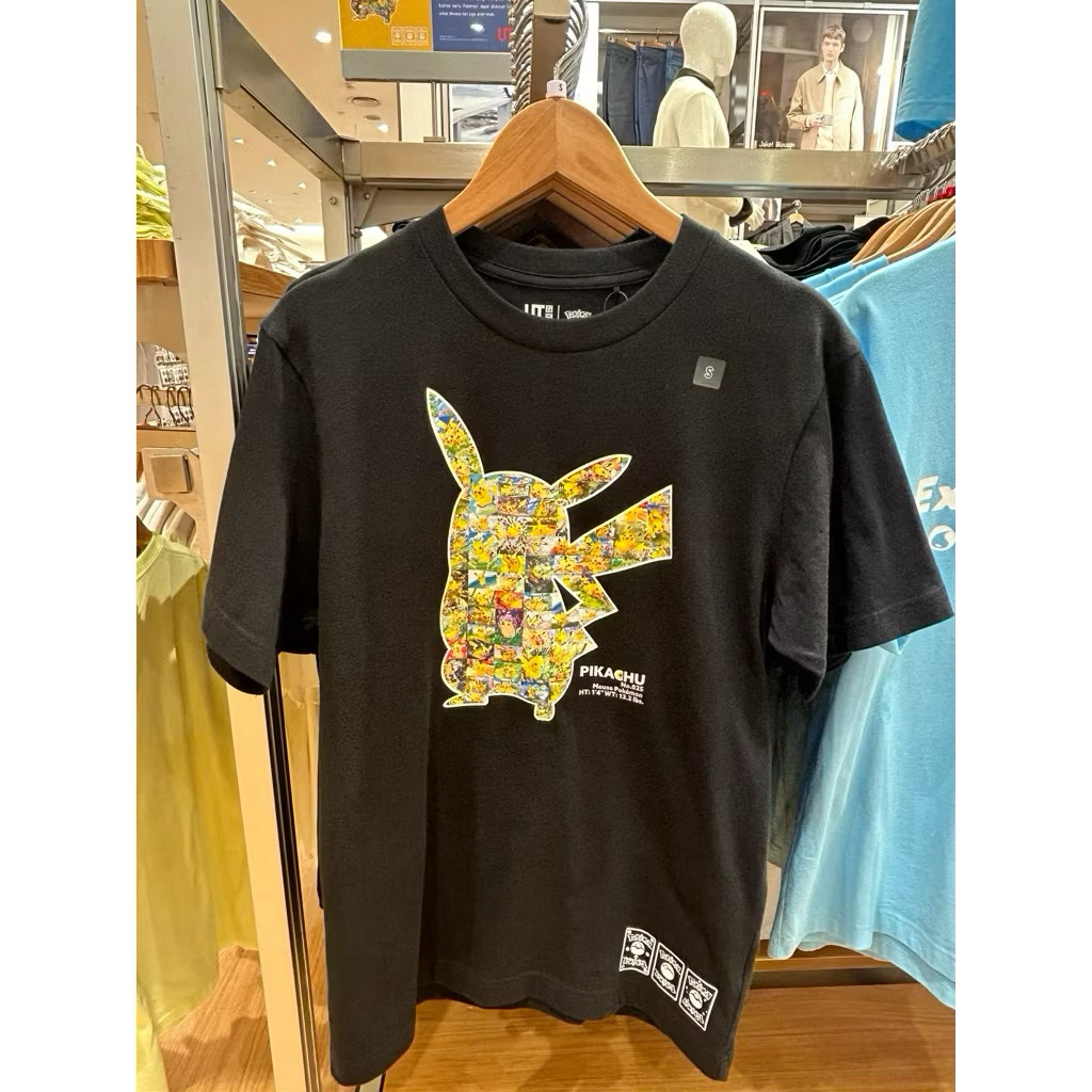 kaos Uniqlo edisi pokemon free paper bag Uniqlo