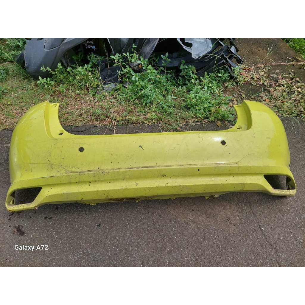 Bemper Belakang Toyota Yaris 2020