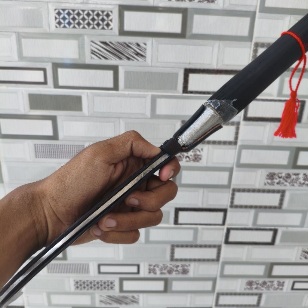 Arit Madura Baja Hitam Ukuran 60cm Lengkap Sarung