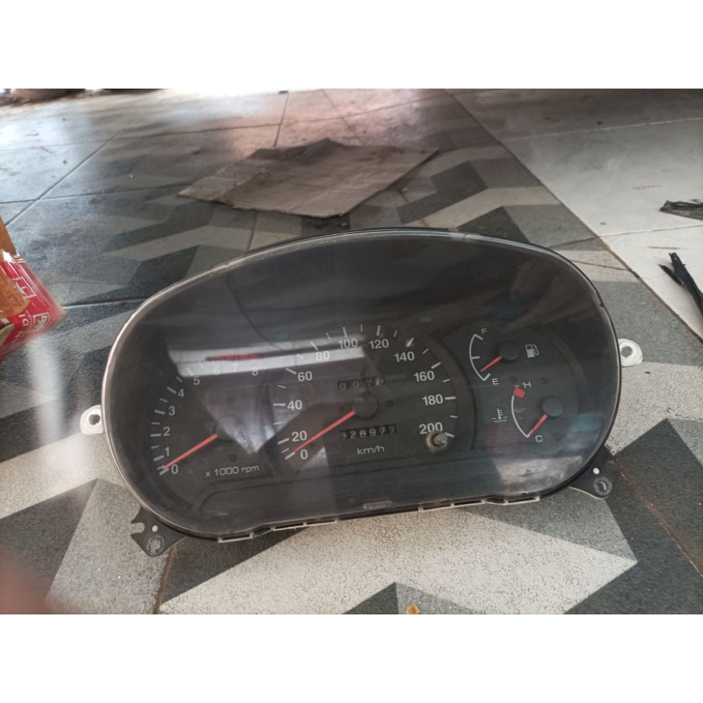 speedometer hyundai Verna