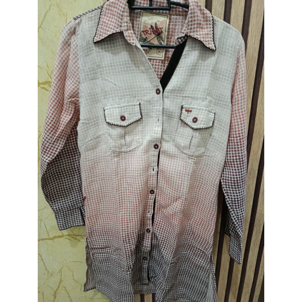 Preloved Tunik Triset ukuran M LD 90