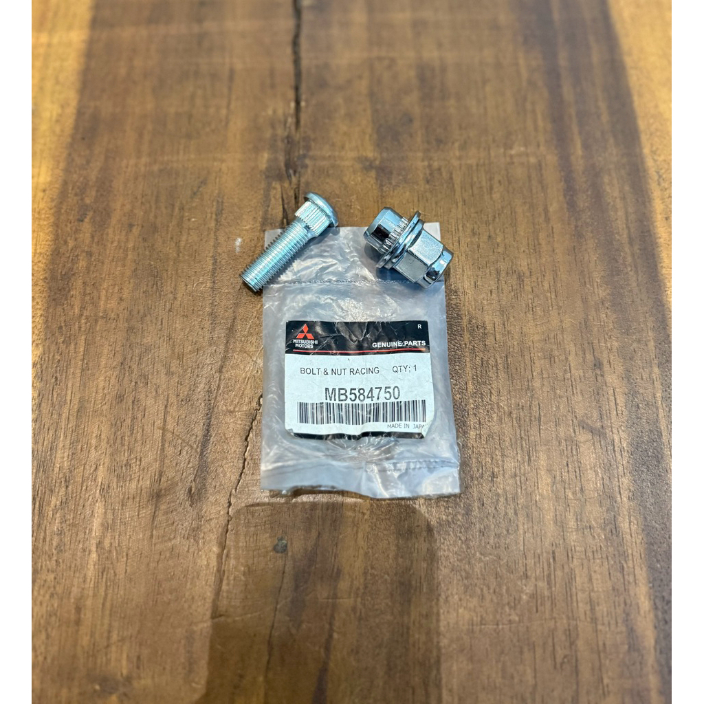 BAUT RODA MUR RACING DIESEL L200 L300 TRITON PAJERO SPORT MB584750