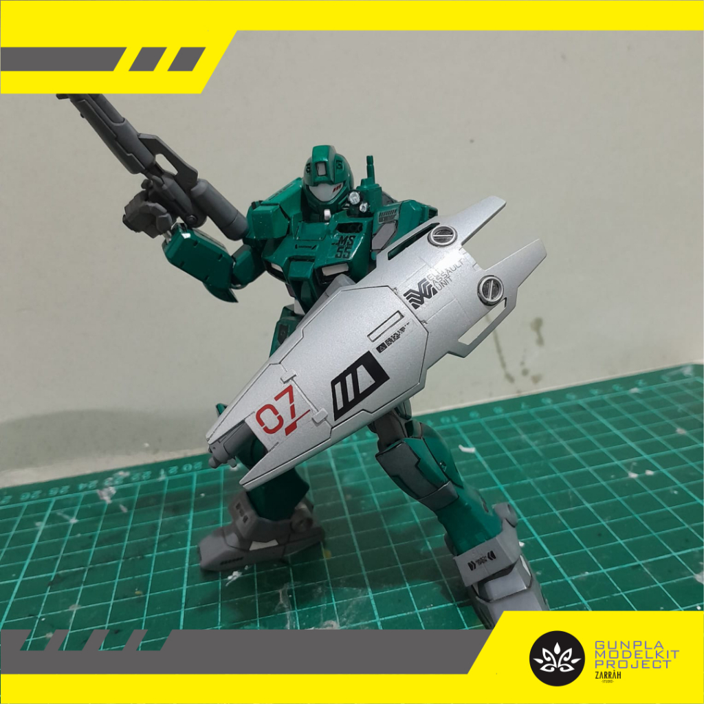 GM COMMAND CUSTOM GUNDAM HG 144 BANDAI CAMPUR CUSTOM BEKAS JUNK