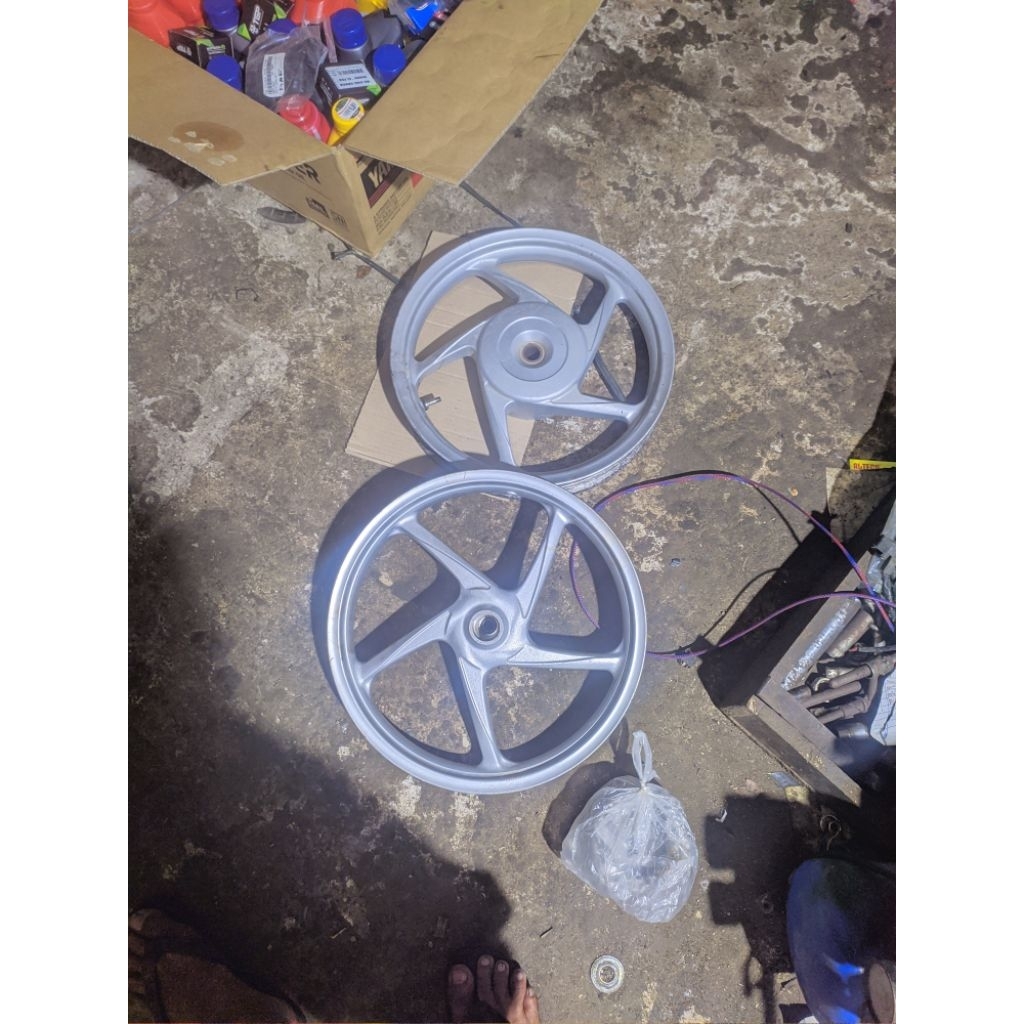 pelek beat depan belakang