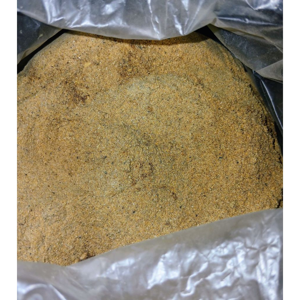 Dedak pakan ayam bebek