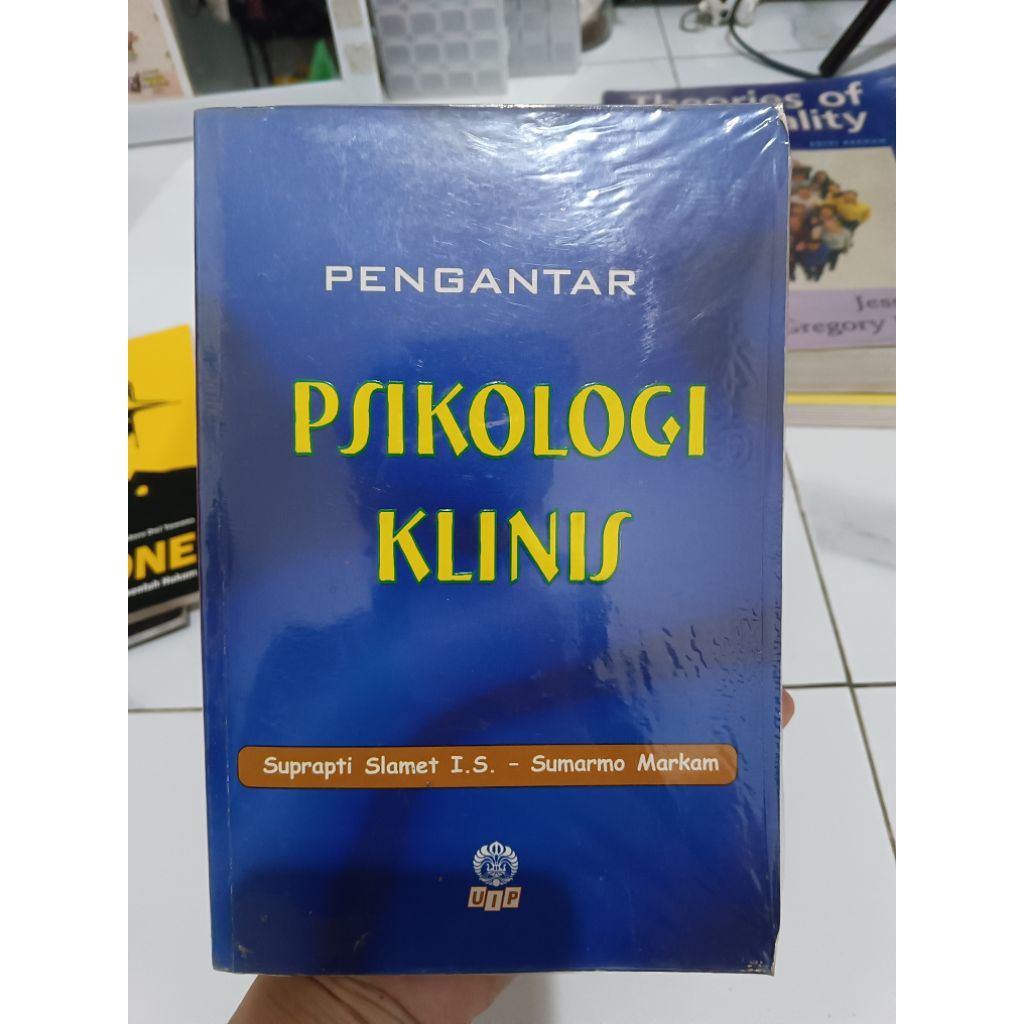 Buku Pengantar Psikologi Klinis