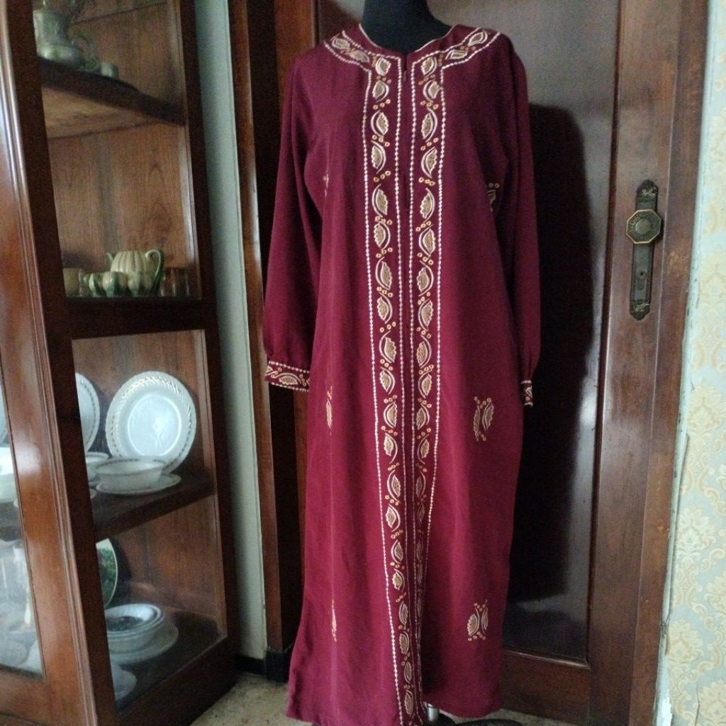 Pakaian Wanita Gamis Busana Muslimah Bordir Merah Marun
